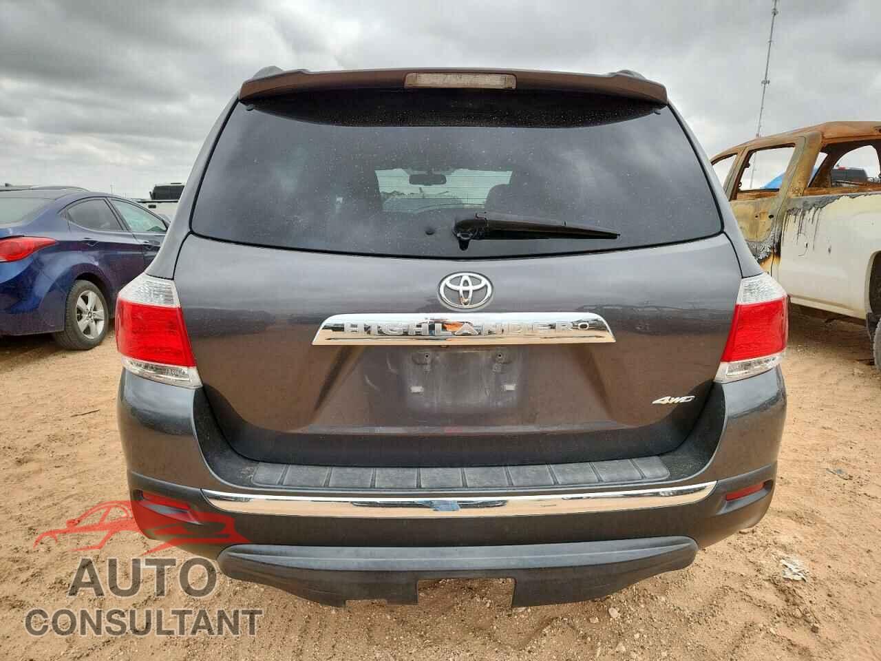 TOYOTA HIGHLANDER 2013 - 5TDDK3EH8DS215950