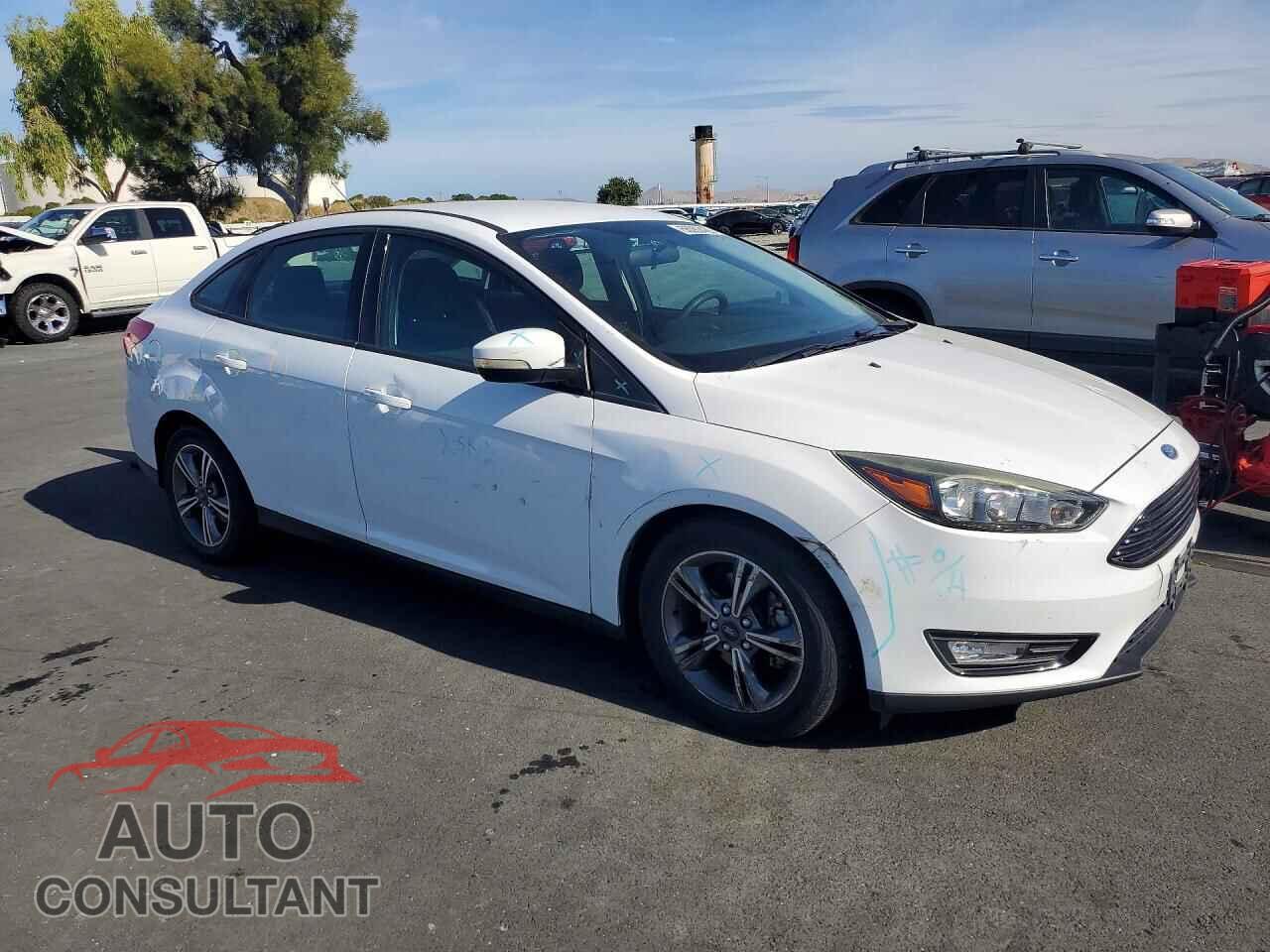 FORD FOCUS 2017 - 1FADP3FE4HL277557