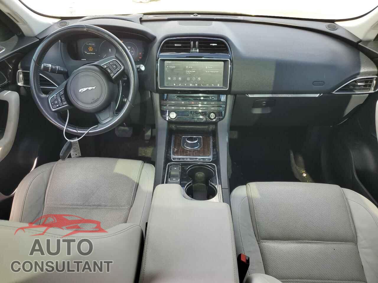 JAGUAR F-PACE 2017 - SADCK2BV2HA071657