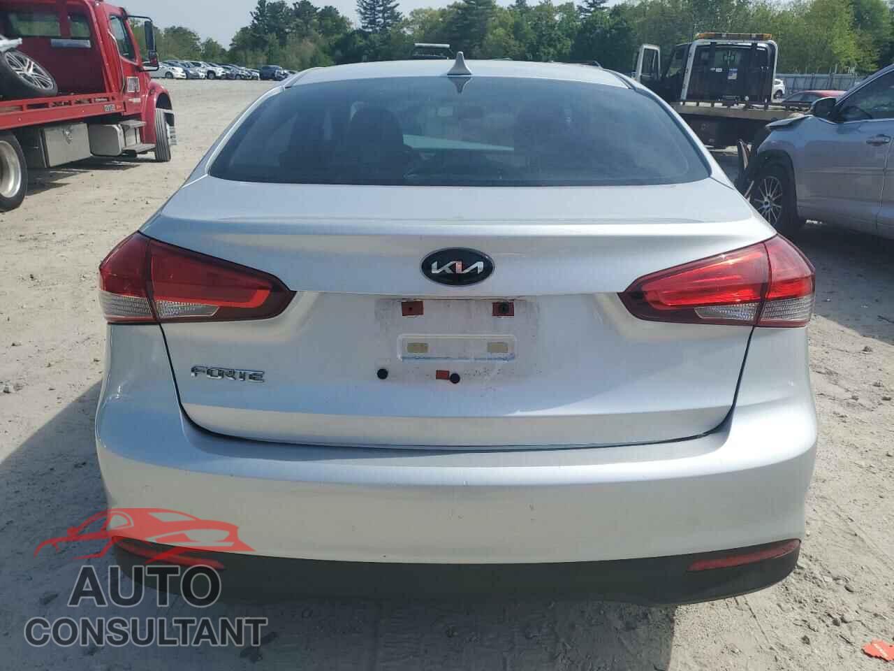 KIA FORTE 2017 - 3KPFK4A70HE017374