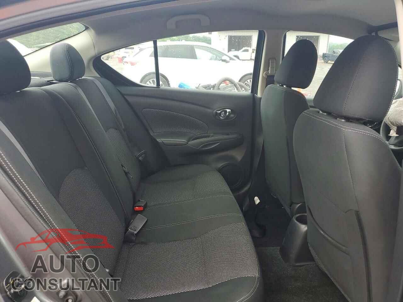 NISSAN VERSA 2017 - 3N1CN7AP1HL899746