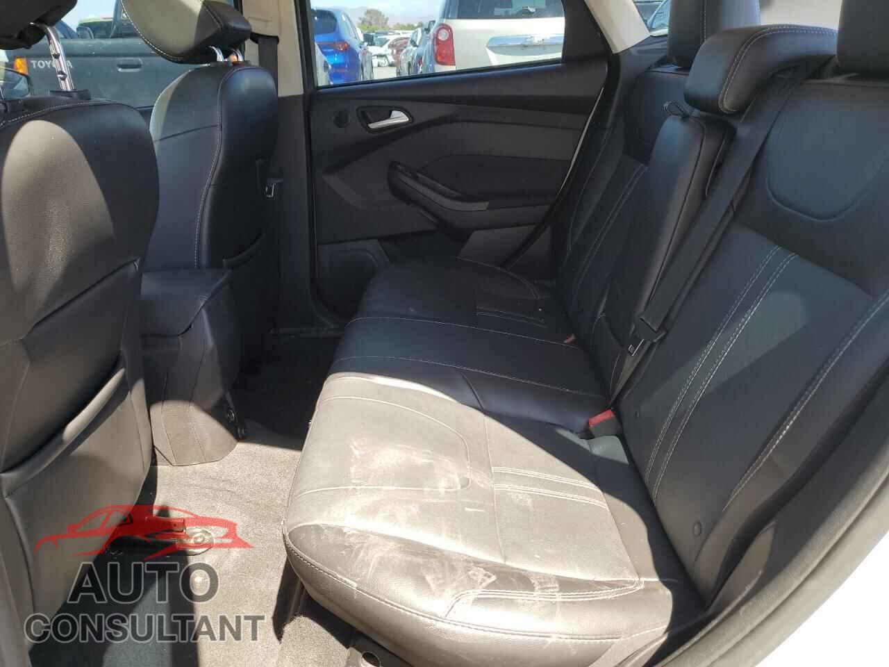 FORD FOCUS 2014 - 1FADP3N2XEL254738
