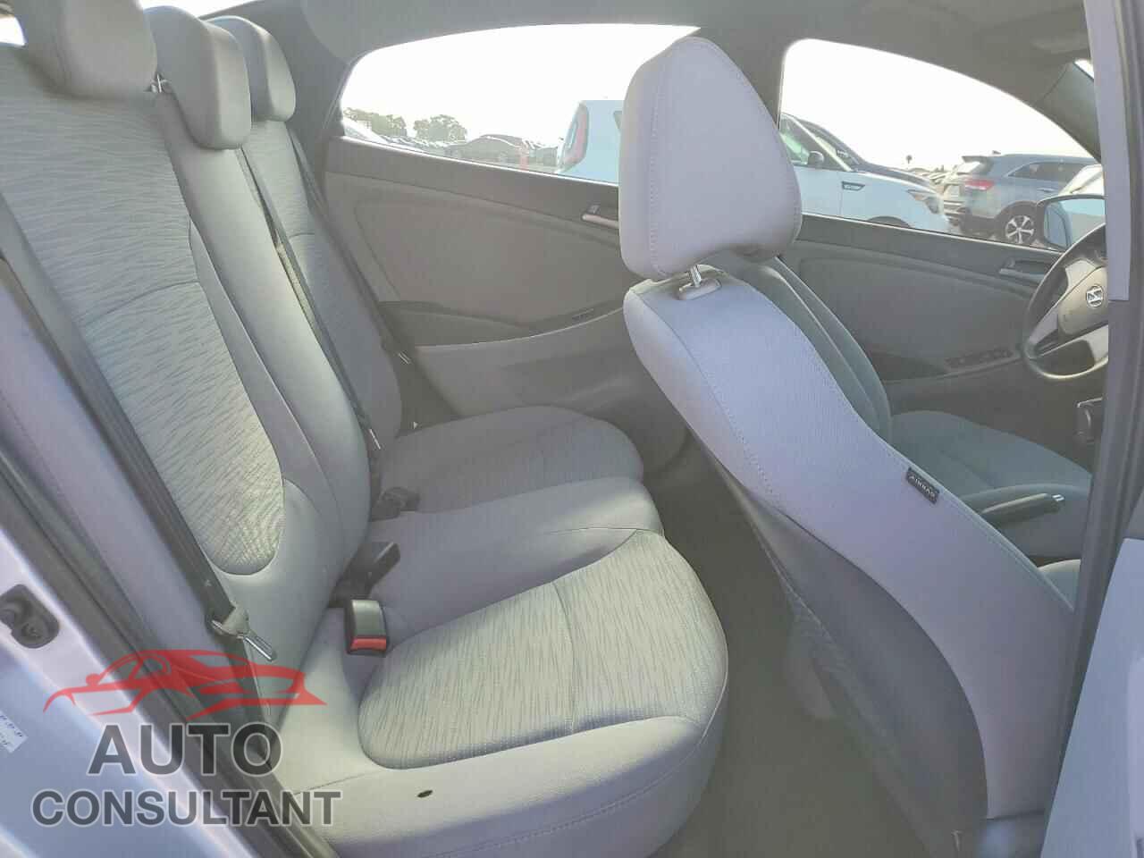 HYUNDAI ACCENT 2017 - KMHCT4AE4HU194845