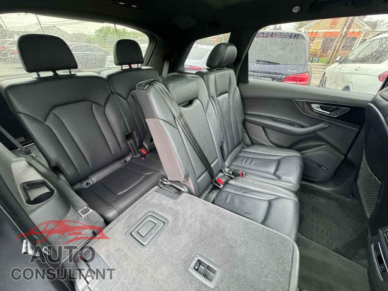AUDI Q7 2019 - WA1LABF79KD013135
