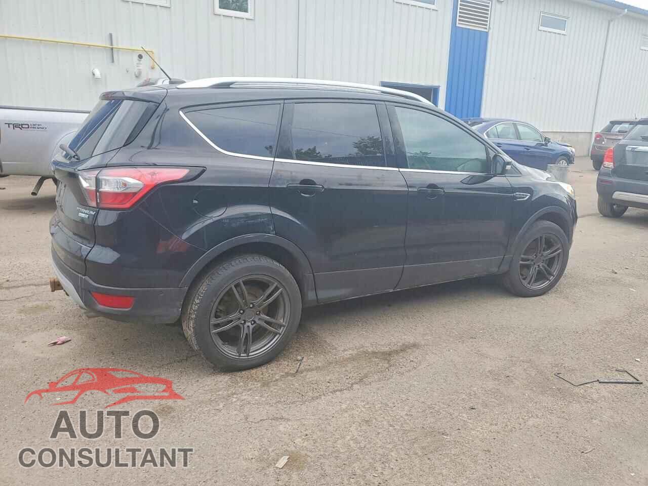 FORD ESCAPE 2017 - 1FMCU9J97HUD60837