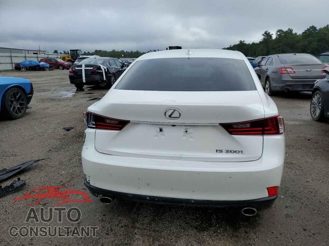 LEXUS IS 2016 - JTHBA1D28G5017129