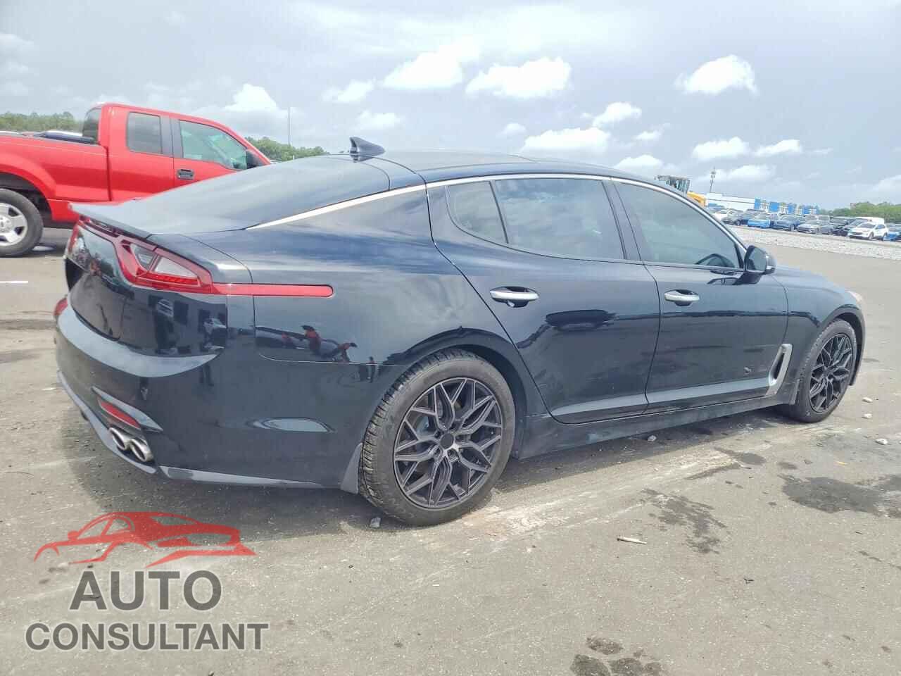 KIA STINGER 2018 - KNAE25LA5J6037039