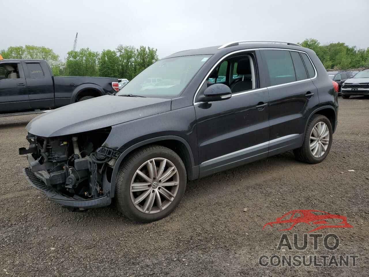 VOLKSWAGEN TIGUAN 2013 - WVGBV7AX6DW550316