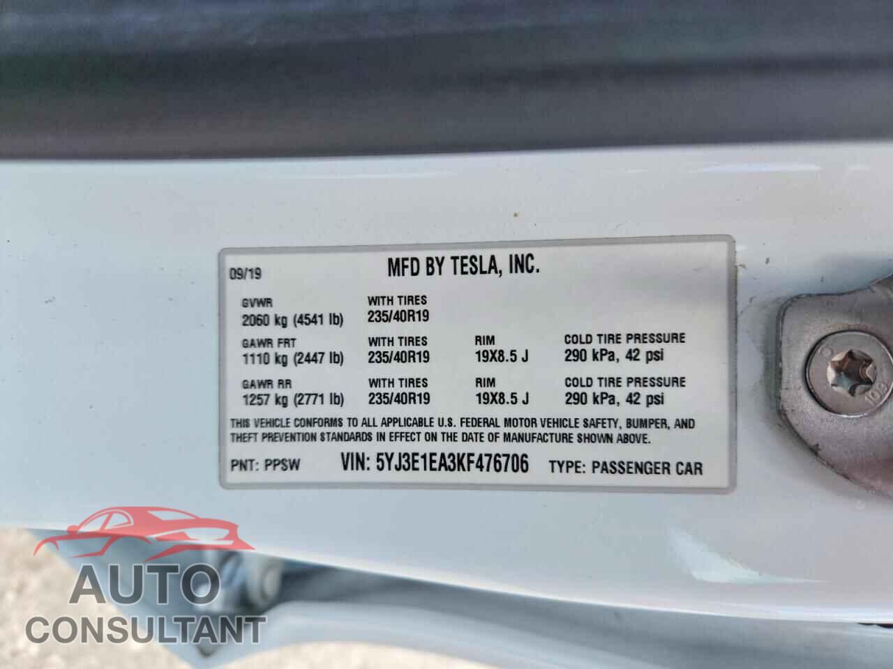 TESLA MODEL 3 2019 - 5YJ3E1EA3KF476706
