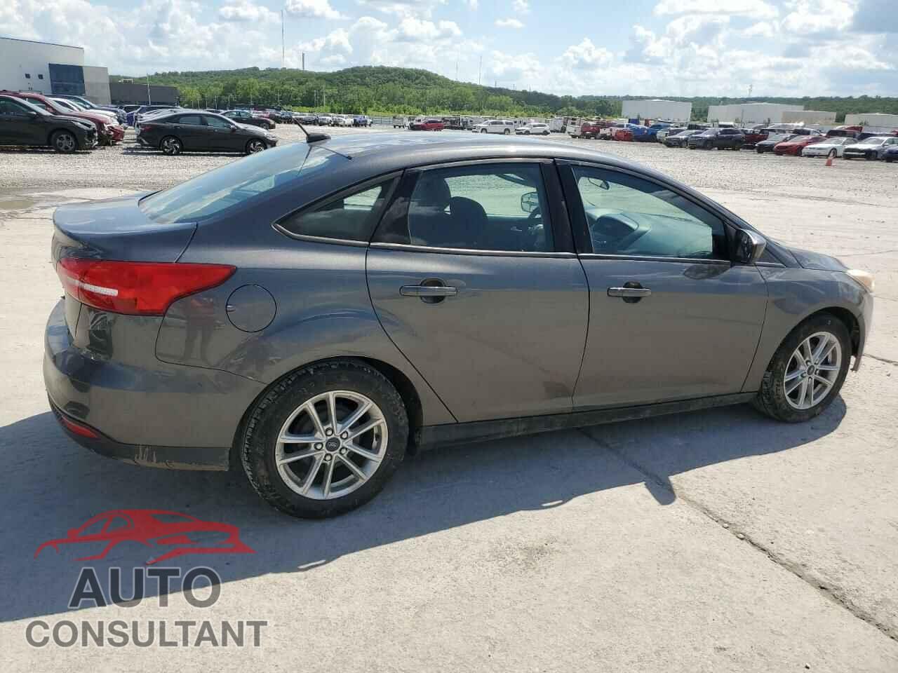 FORD FOCUS 2018 - 1FADP3F26JL272212