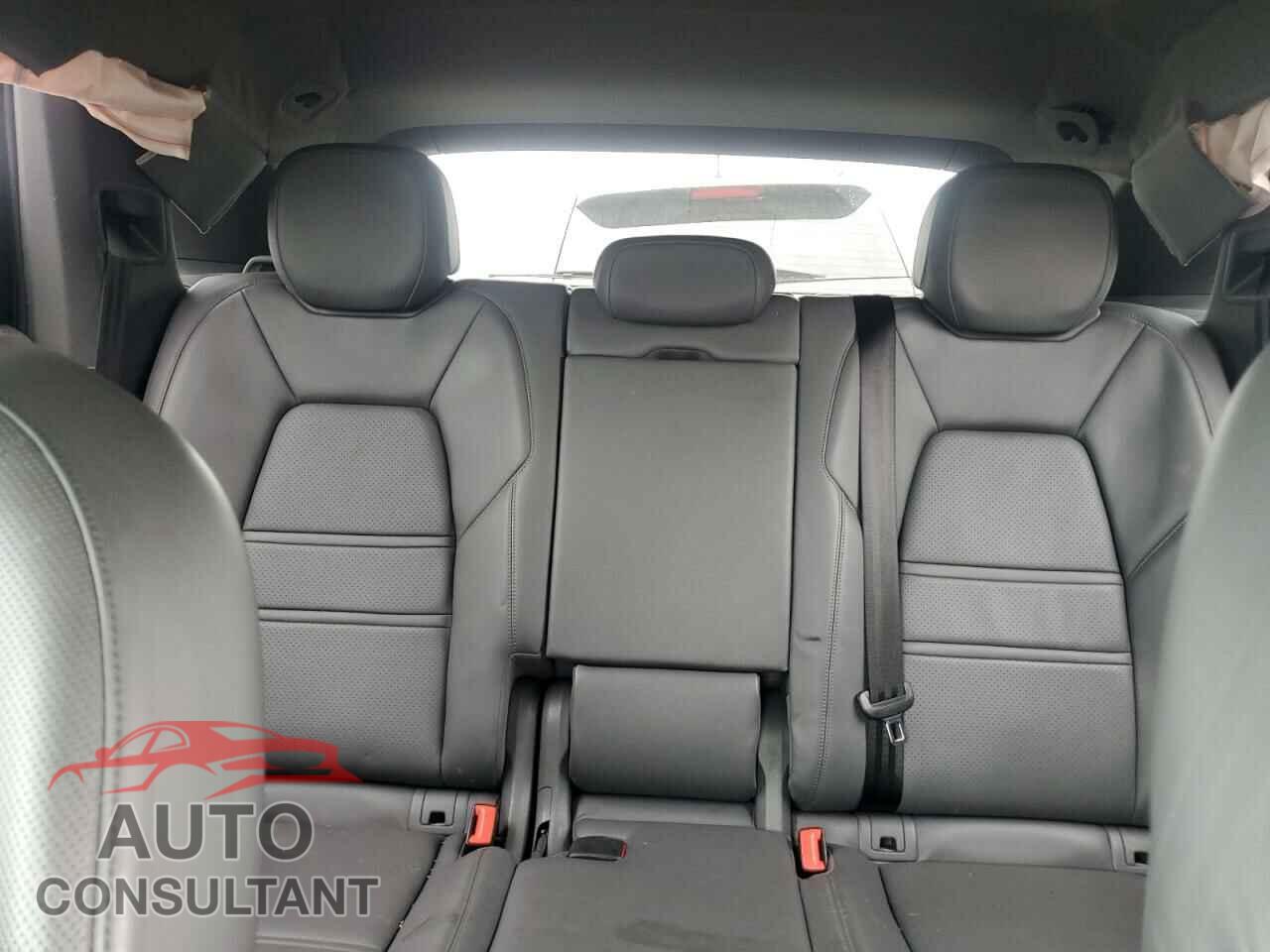 PORSCHE CAYENNE 2020 - WP1AA2AY4LDA10446