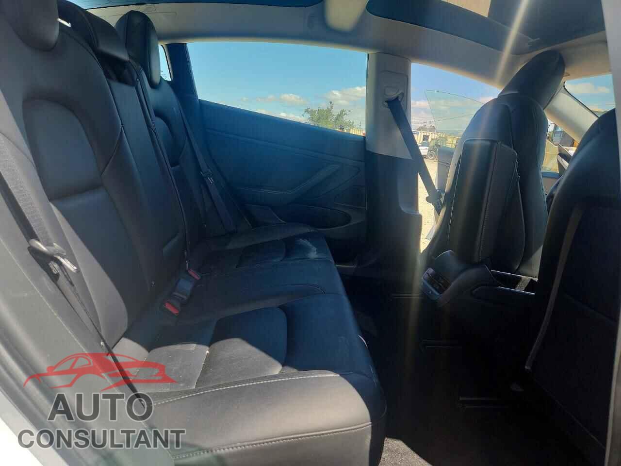 TESLA MODEL 3 2018 - 5YJ3E1EA3JF162097