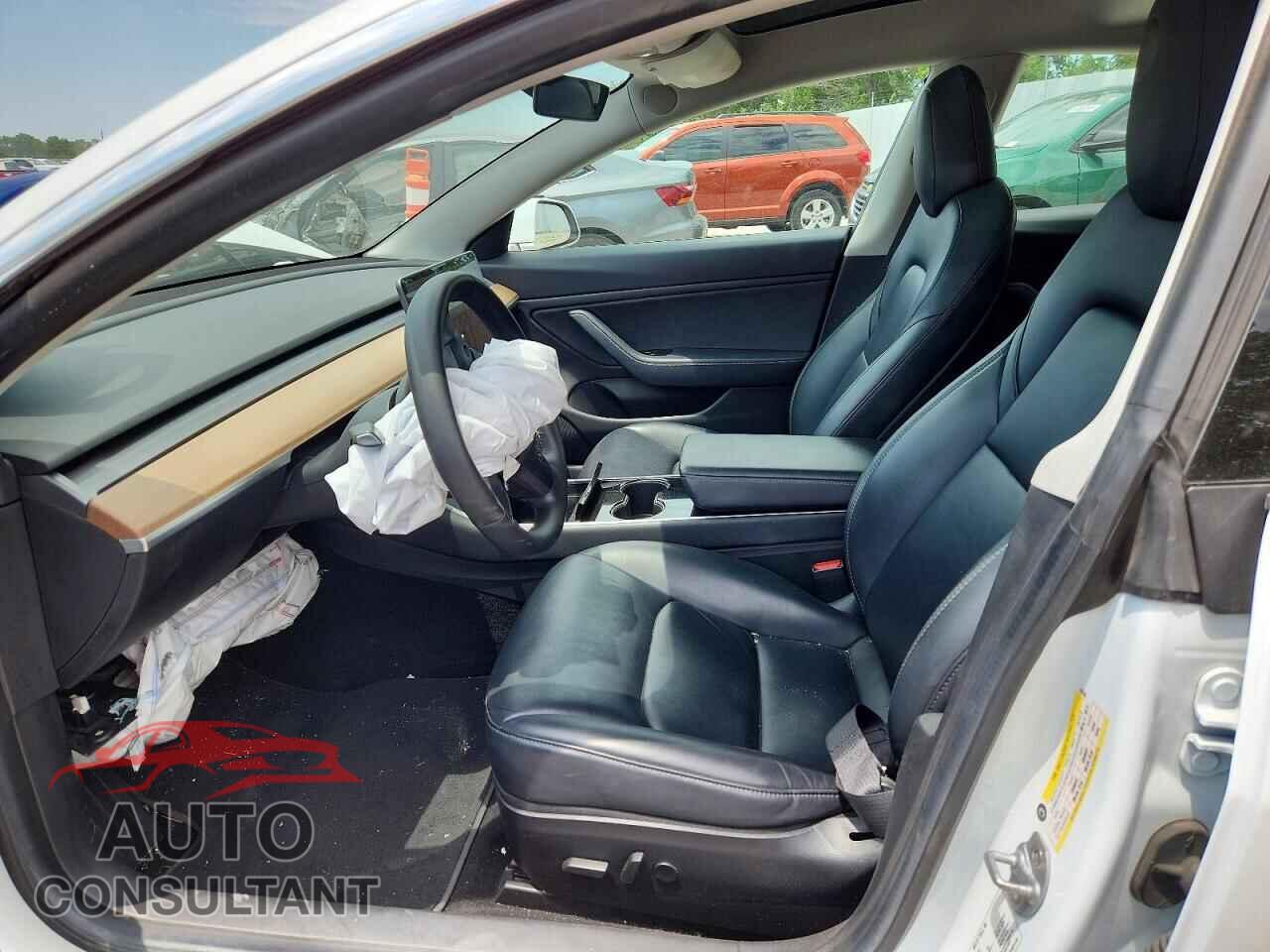 TESLA MODEL 3 2019 - 5YJ3E1EA3KF476706