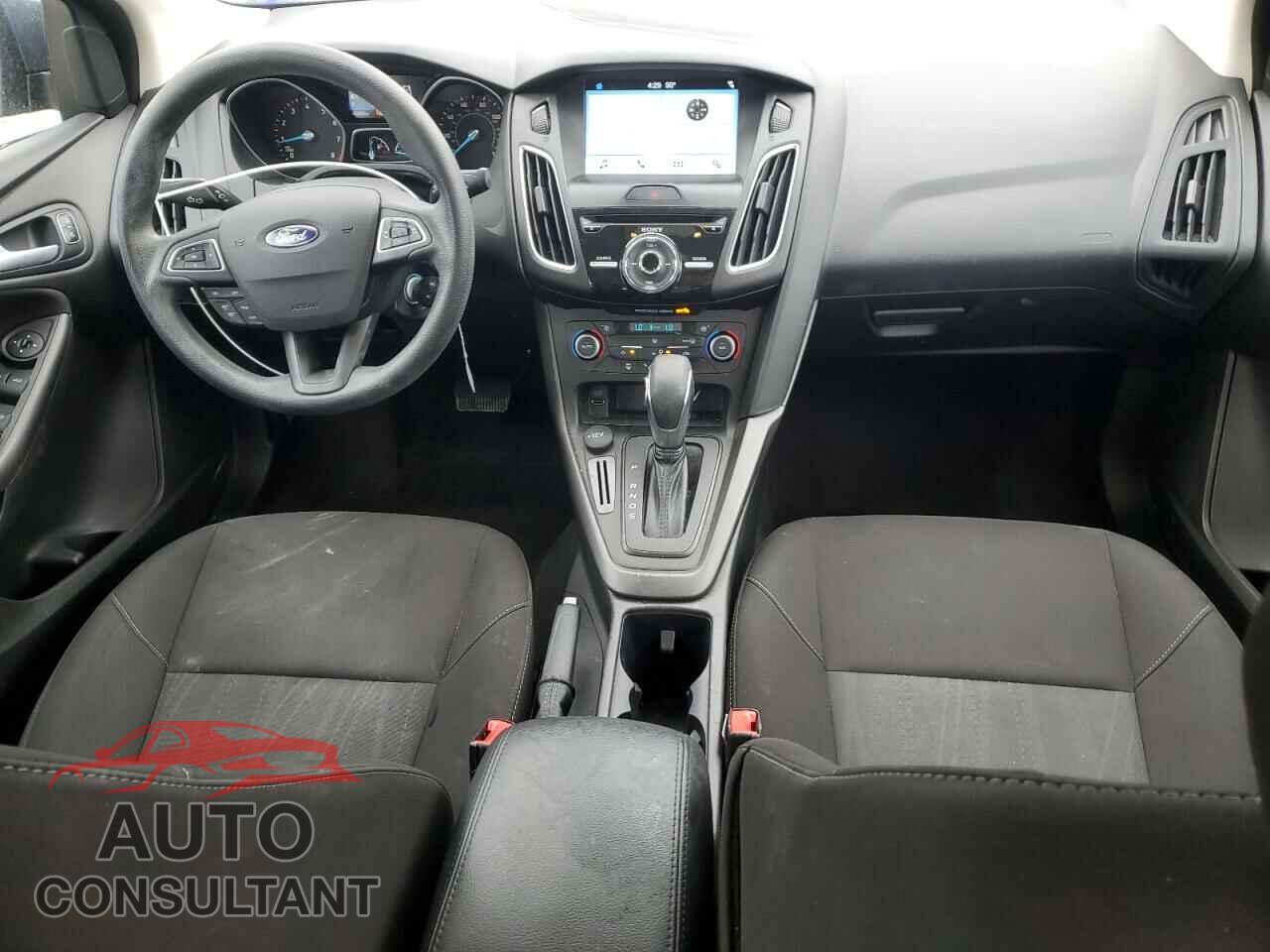 FORD FOCUS 2018 - 1FADP3H27JL209326