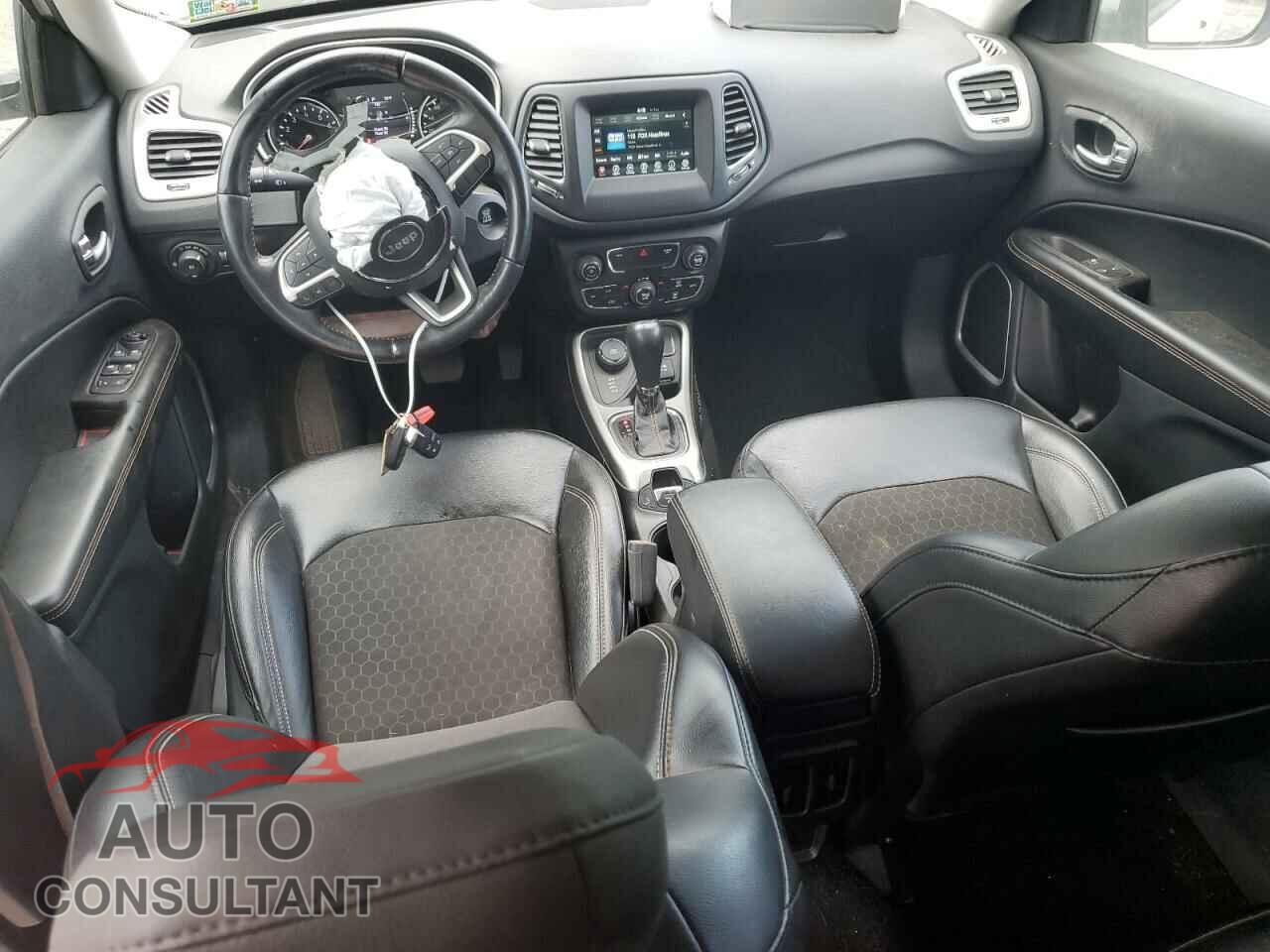 JEEP COMPASS 2020 - 3C4NJDBB6LT197210