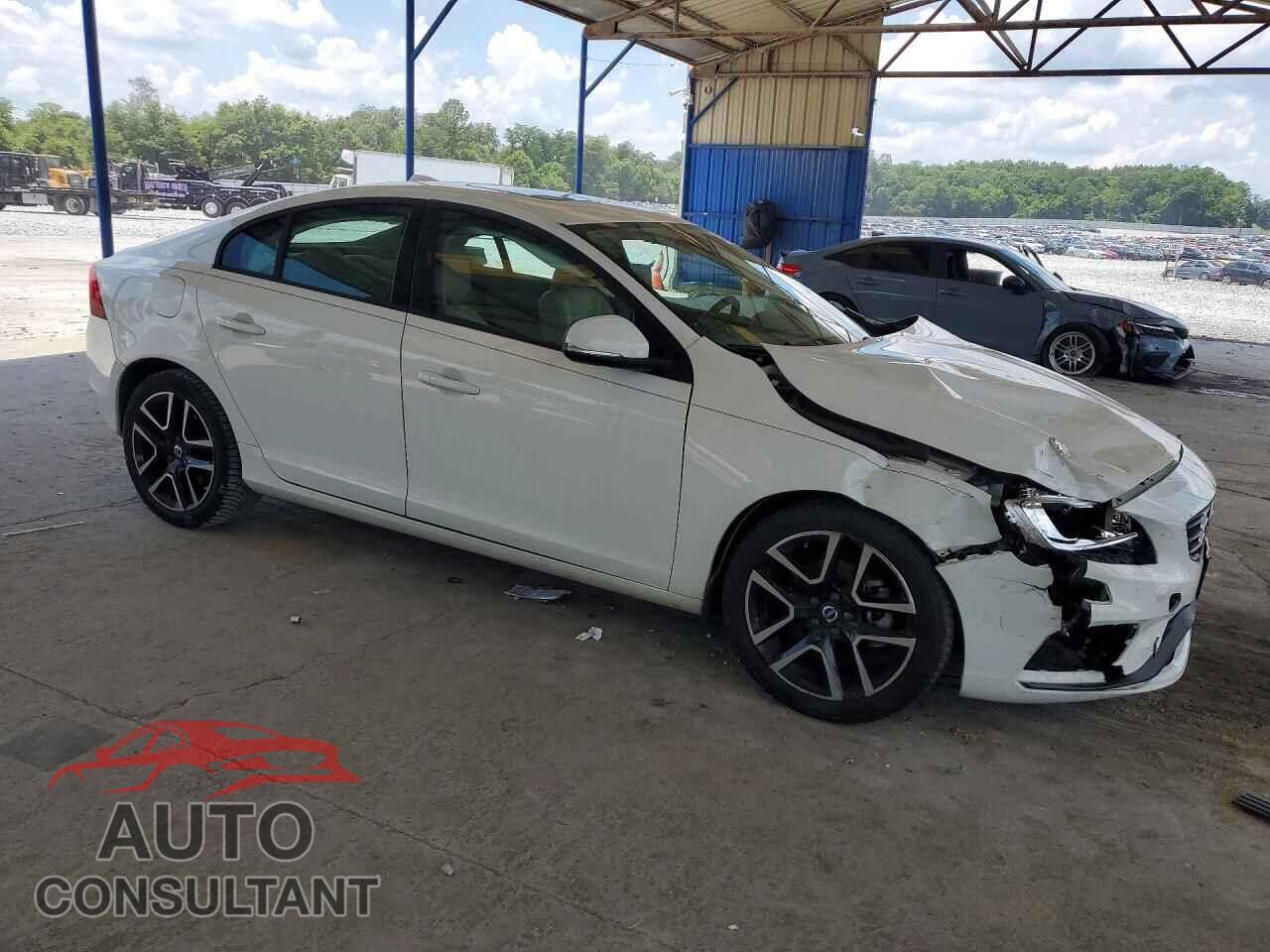 VOLVO S60 2017 - YV126MFL7H2422731
