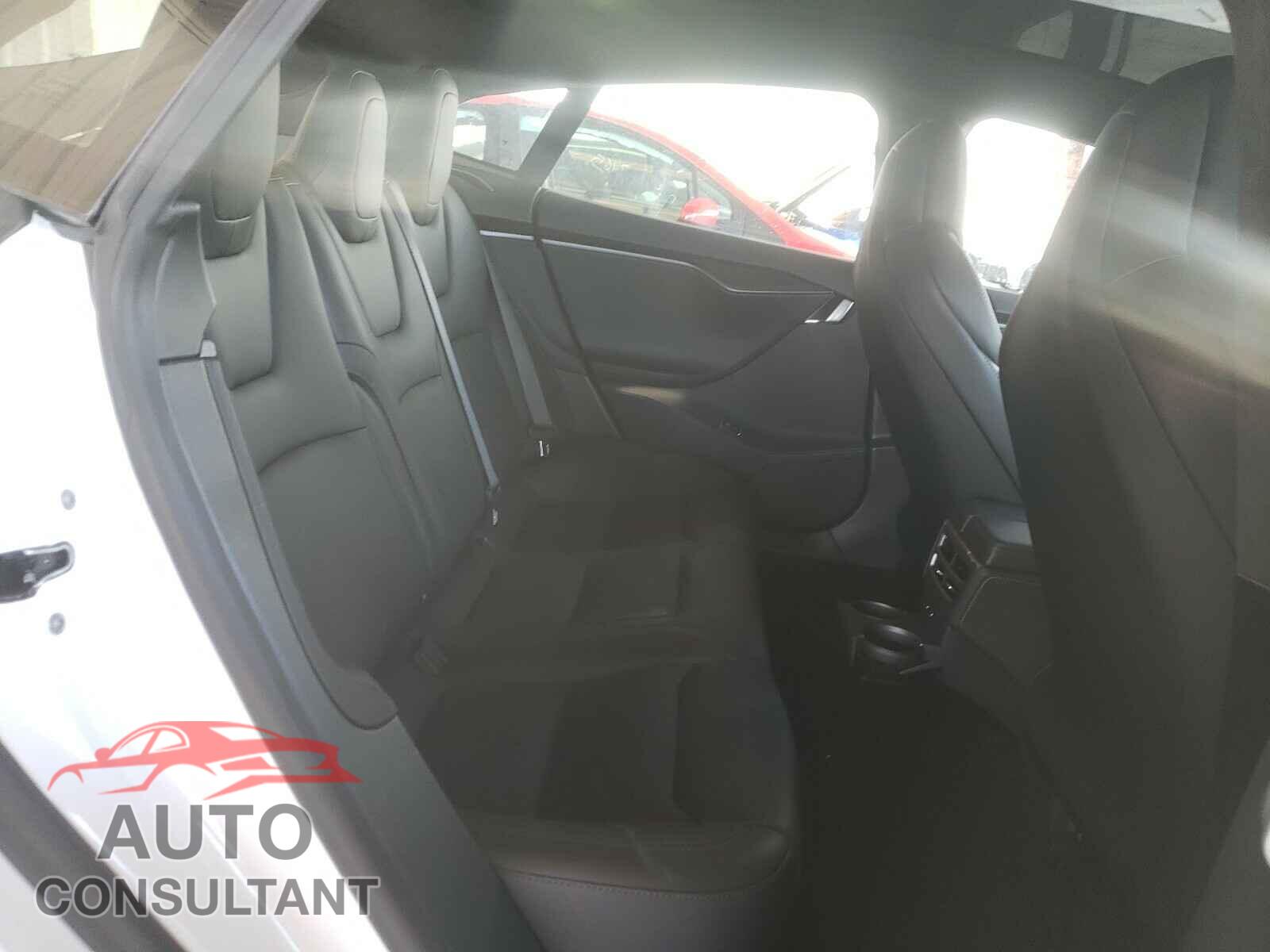 TESLA MODEL S 2020 - 5YJSA1E27LF353122