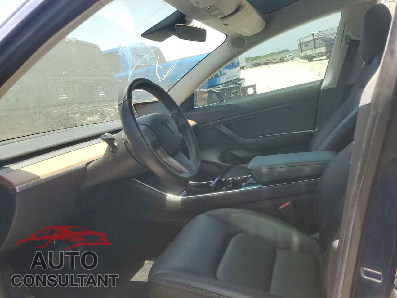 TESLA MODEL 3 2019 - 5YJ3E1EB8KF387433