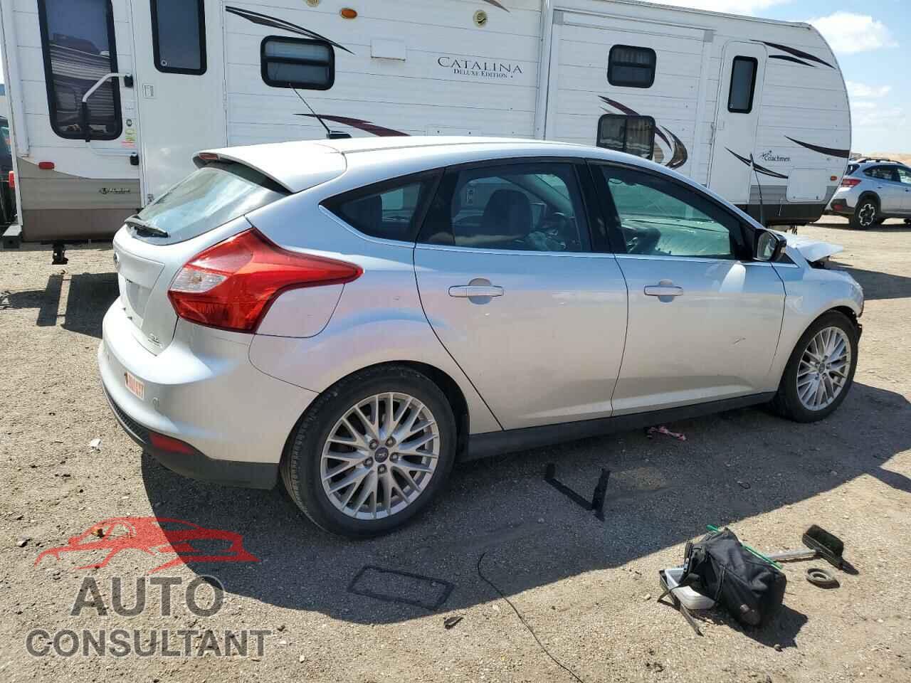 FORD FOCUS 2012 - 1FAHP3M23CL474528