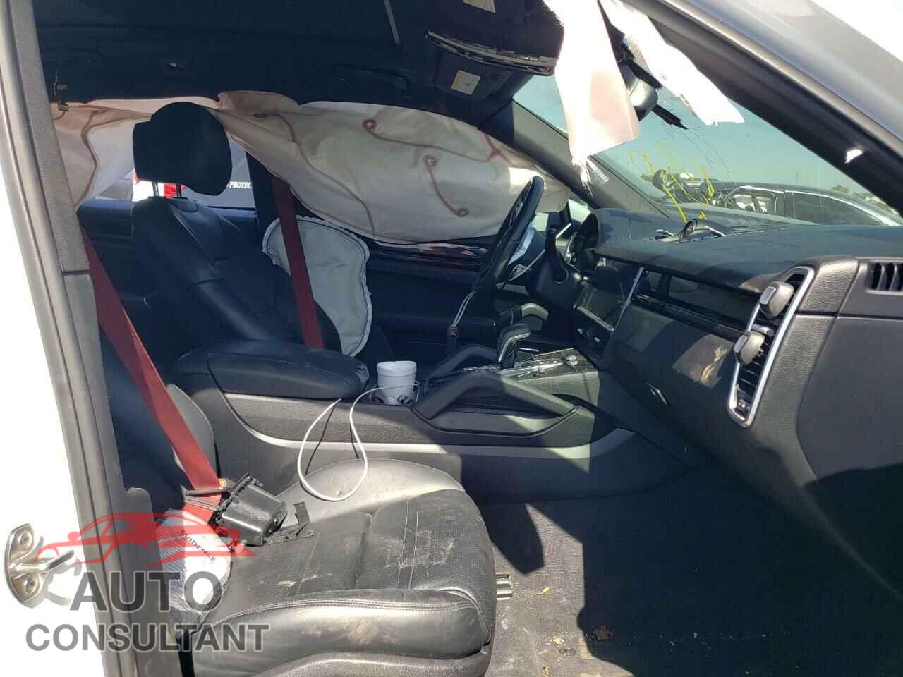 PORSCHE CAYENNE 2019 - WP1AA2AY7KDA05806