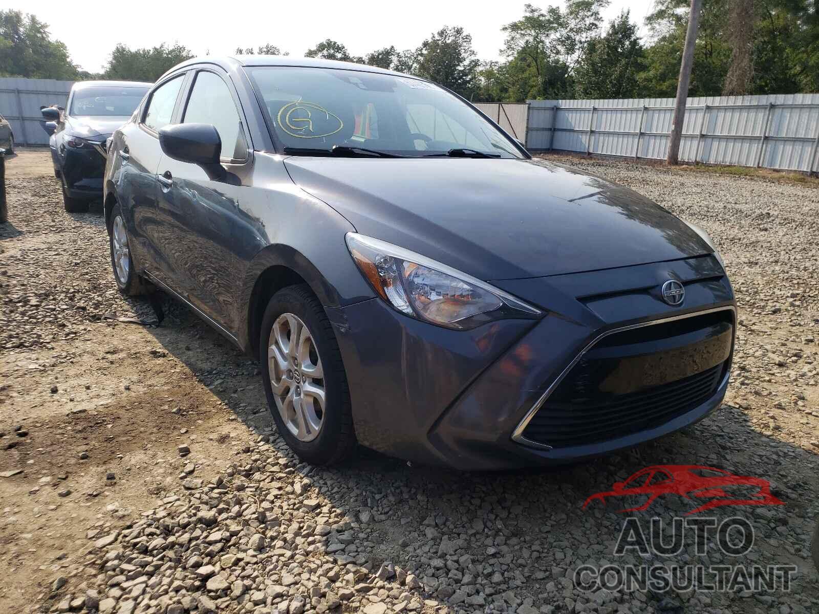 TOYOTA SCION 2016 - 3MYDLBZV0GY136133