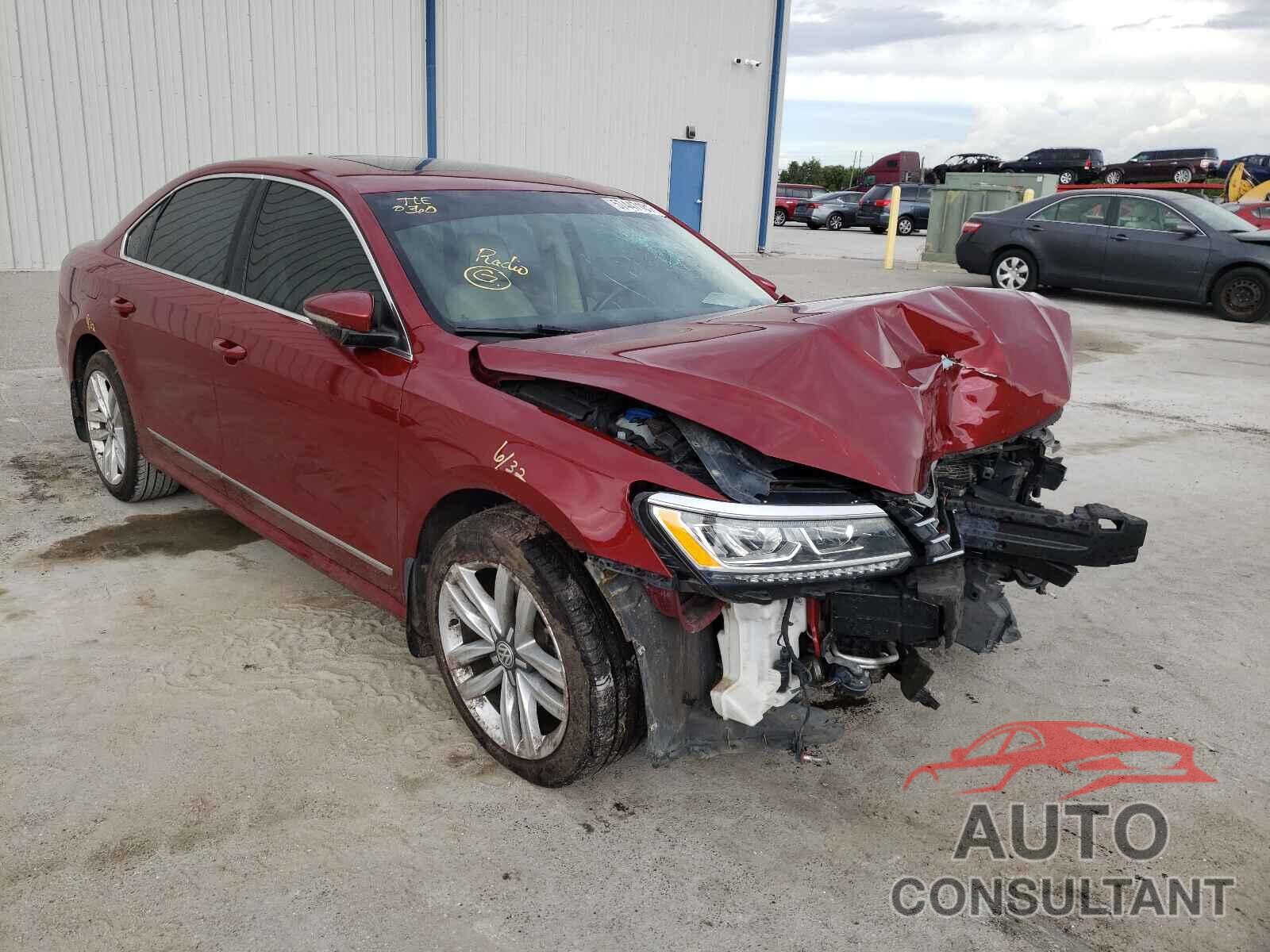VOLKSWAGEN PASSAT 2017 - 1VWGT7A37HC026903