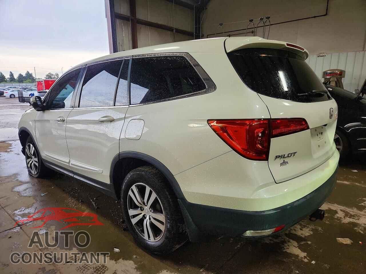 HONDA PILOT 2017 - 5FNYF6H57HB032302