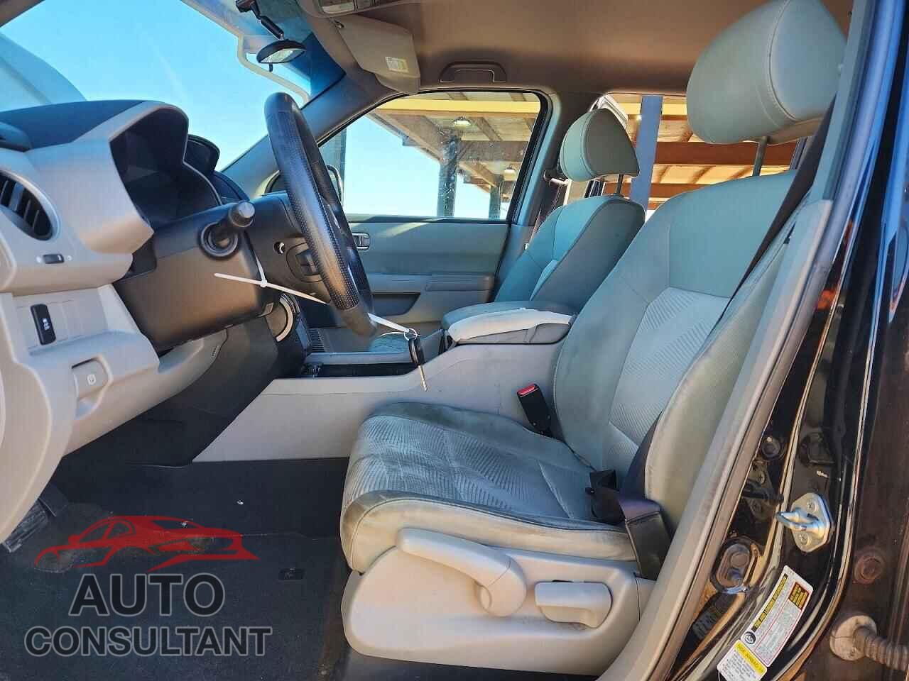 HONDA PILOT 2013 - 5FNYF3H22DB036854