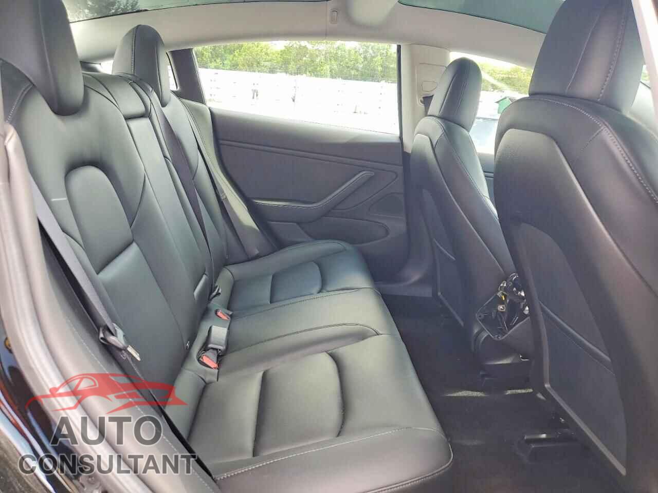 TESLA MODEL 3 2019 - 5YJ3E1EAXKF416096