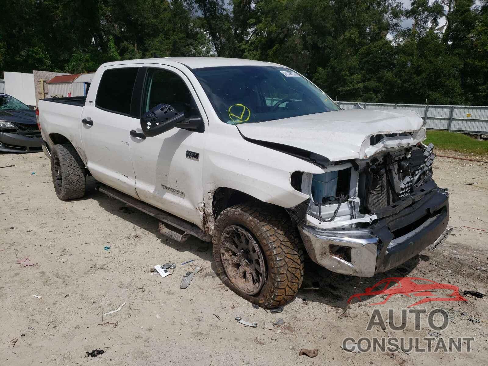 TOYOTA TUNDRA 2020 - 5TFDY5F15LX928714