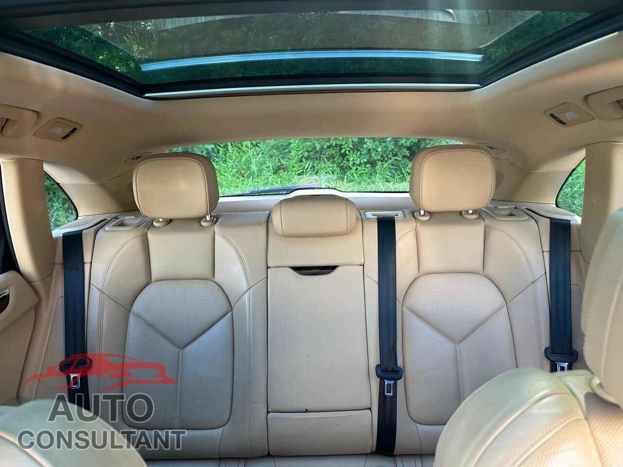 PORSCHE MACAN 2015 - WP1AB2A56FLB51631