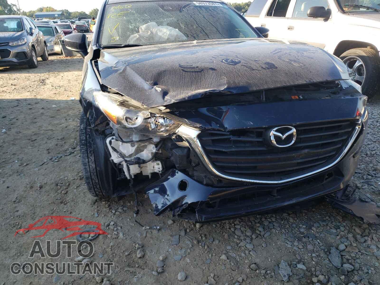 MAZDA 3 2018 - 3MZBN1L37JM183124