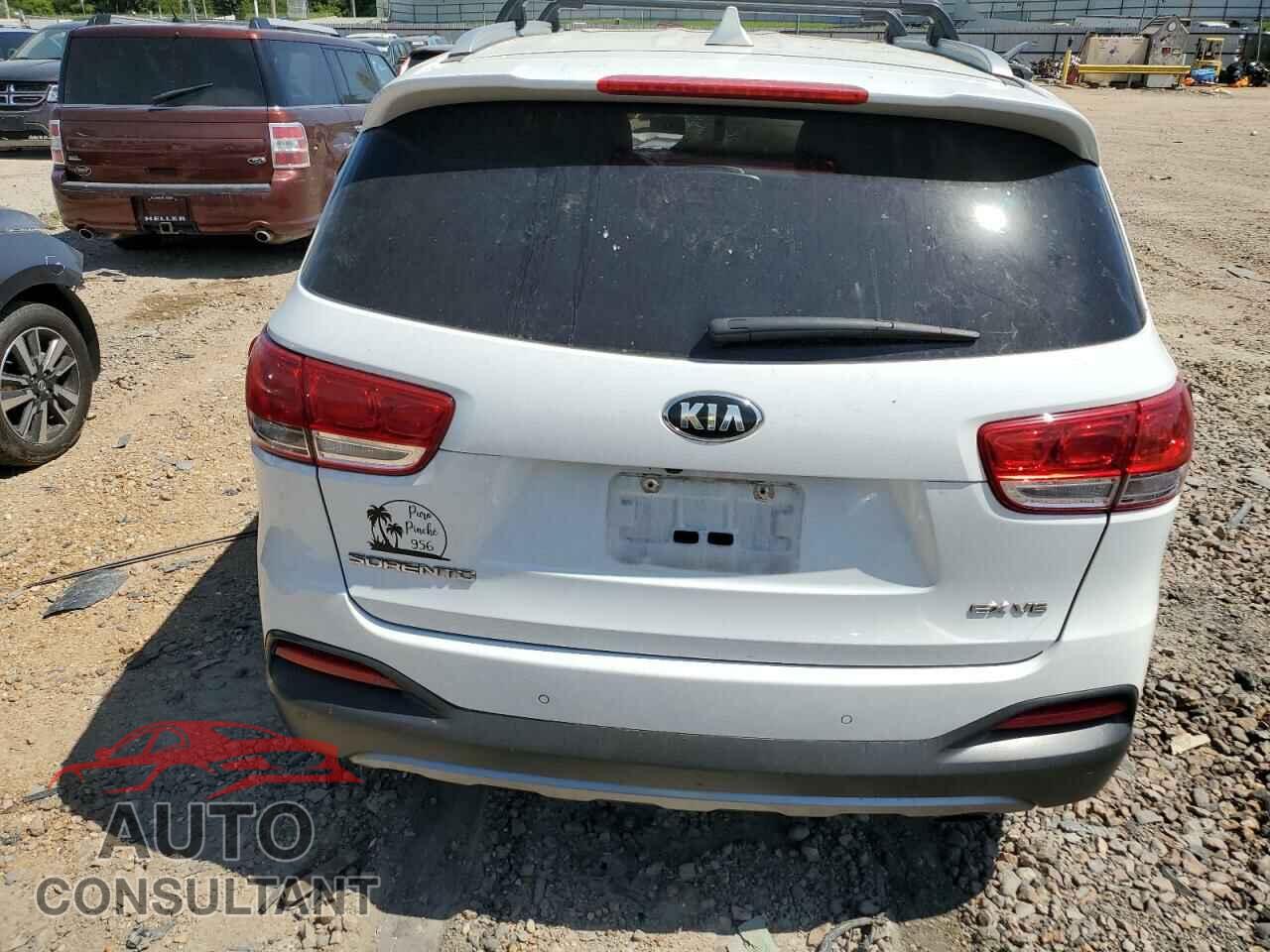 KIA SORENTO 2017 - 5XYPHDA55HG323152
