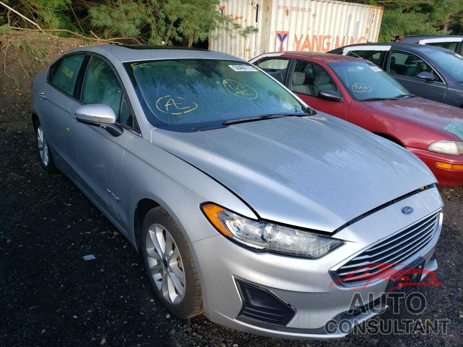 FORD FUSION 2019 - 3FA6P0LUXKR157385