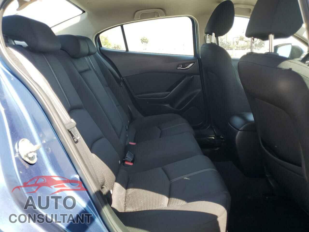 MAZDA 3 2017 - 3MZBN1U76HM109835