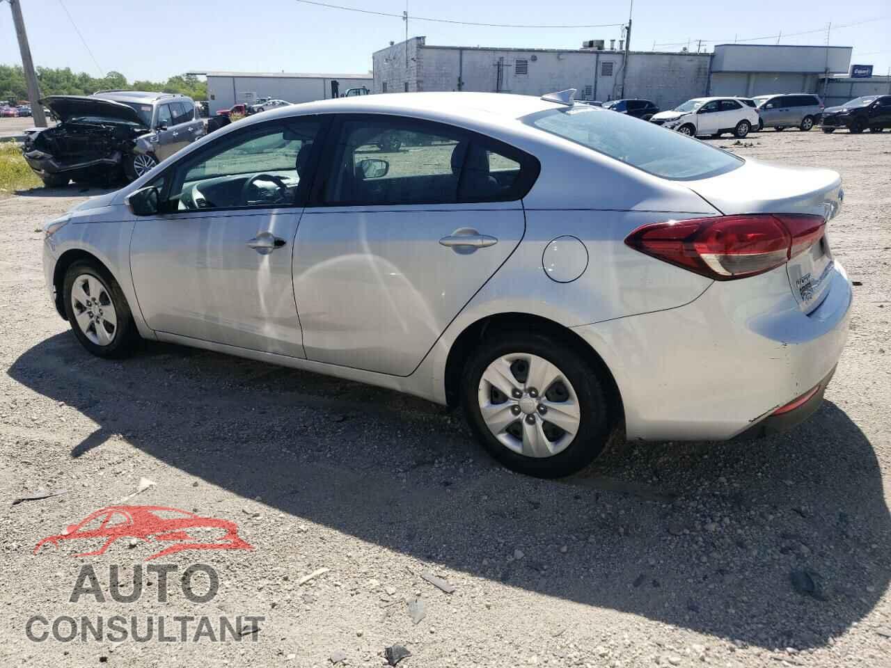 KIA FORTE 2018 - 3KPFL4A79JE228611