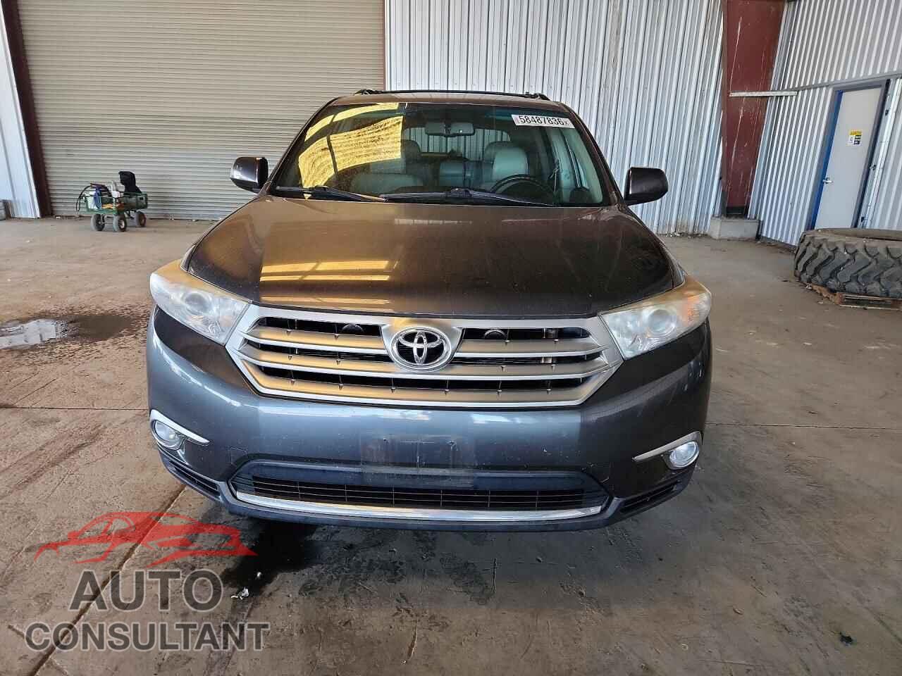 TOYOTA HIGHLANDER 2011 - 5TDBK3EH0BS066289