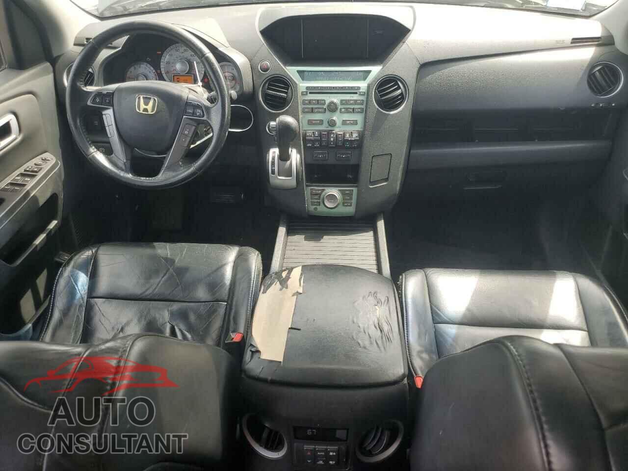 HONDA PILOT 2011 - 5FNYF4H73BB077234