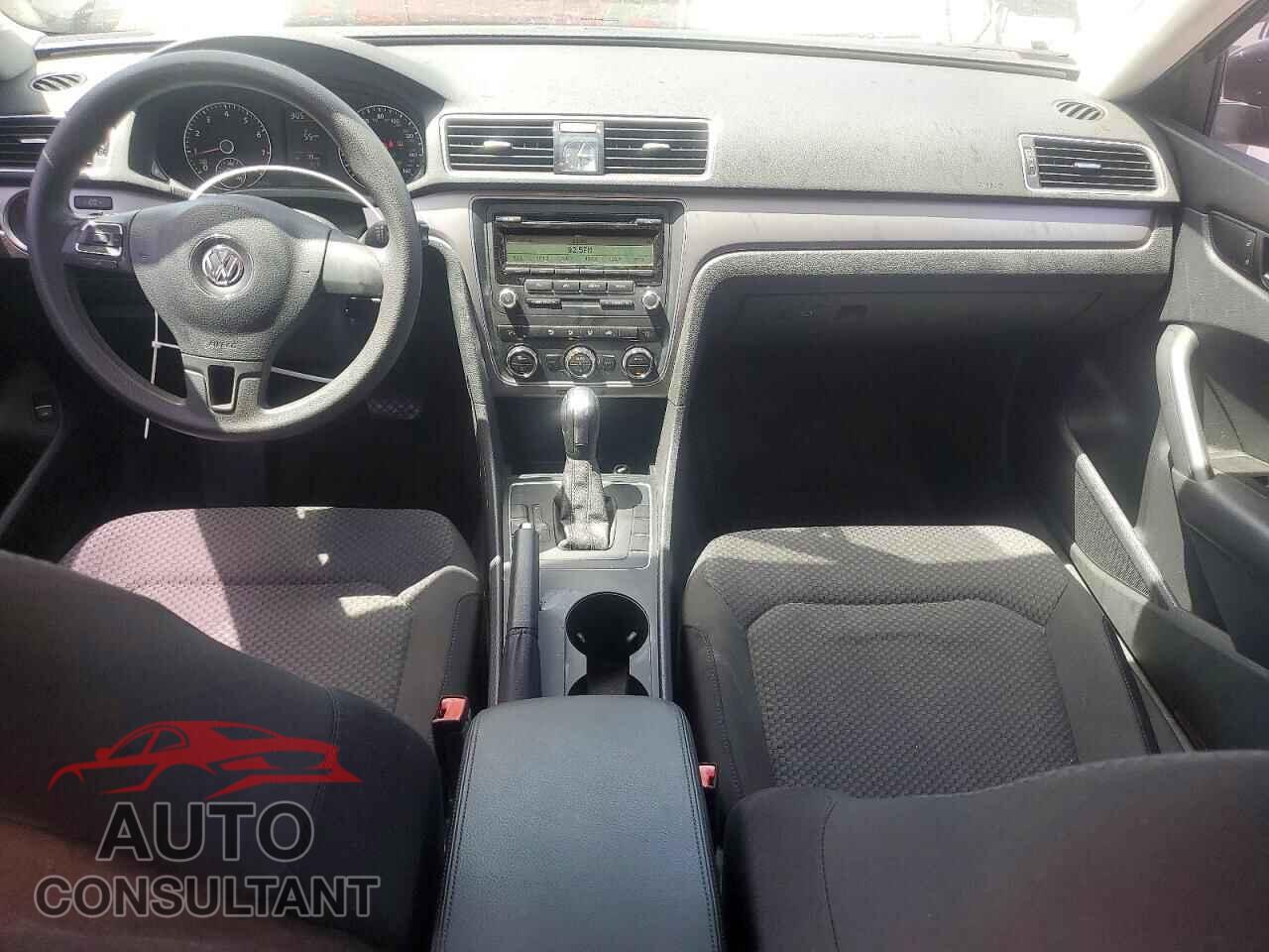 VOLKSWAGEN PASSAT 2012 - 1VWAP7A39CC048050