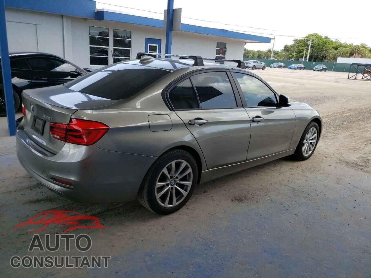 BMW 3 SERIES 2016 - WBA8E1G59GNU10768