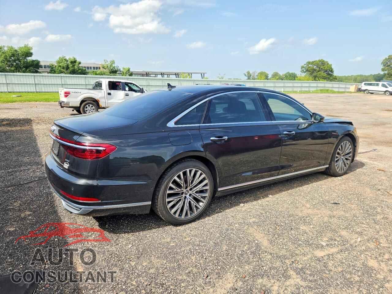 AUDI A8 2019 - WAU8DAF8XKN019037