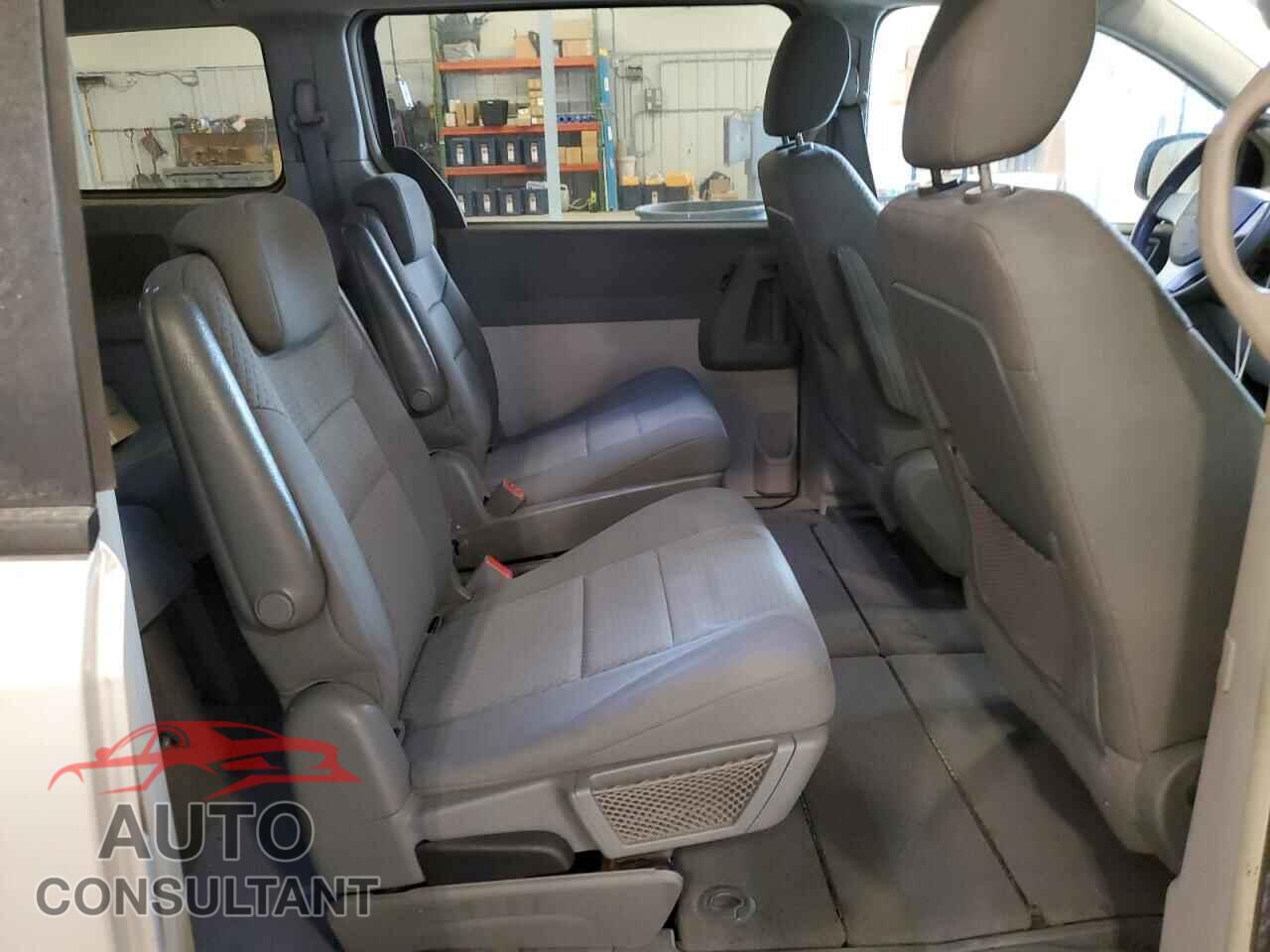 DODGE CARAVAN 2010 - 2D4RN5D17AR433821