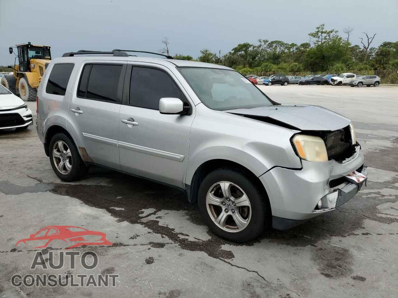 HONDA PILOT 2013 - 5FNYF4H41DB050896
