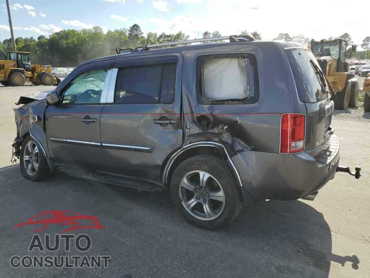 HONDA PILOT 2015 - 5FNYF3H32FB009715