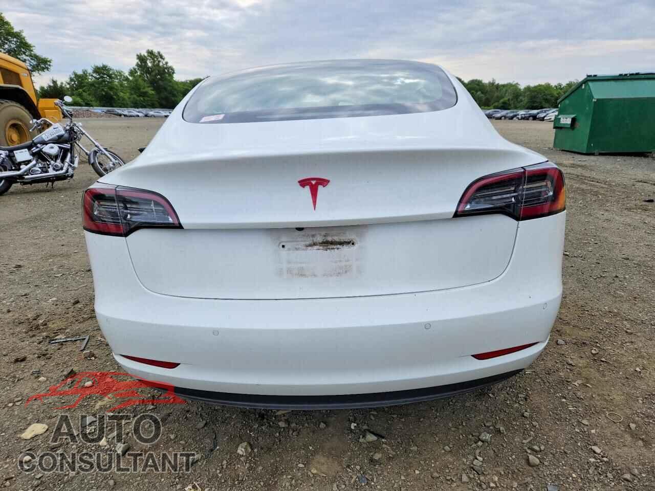 TESLA MODEL 3 2022 - 5YJ3E1EA7NF103463