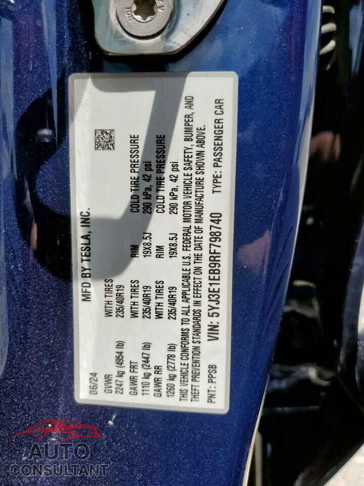 TESLA MODEL 3 2024 - 5YJ3E1EB9RF798740