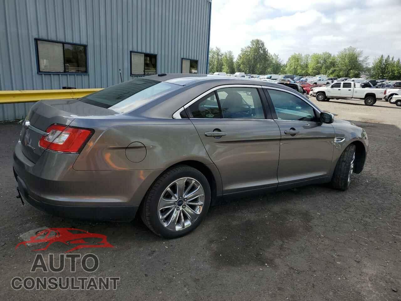 FORD TAURUS 2011 - 1FAHP2FW4BG139747
