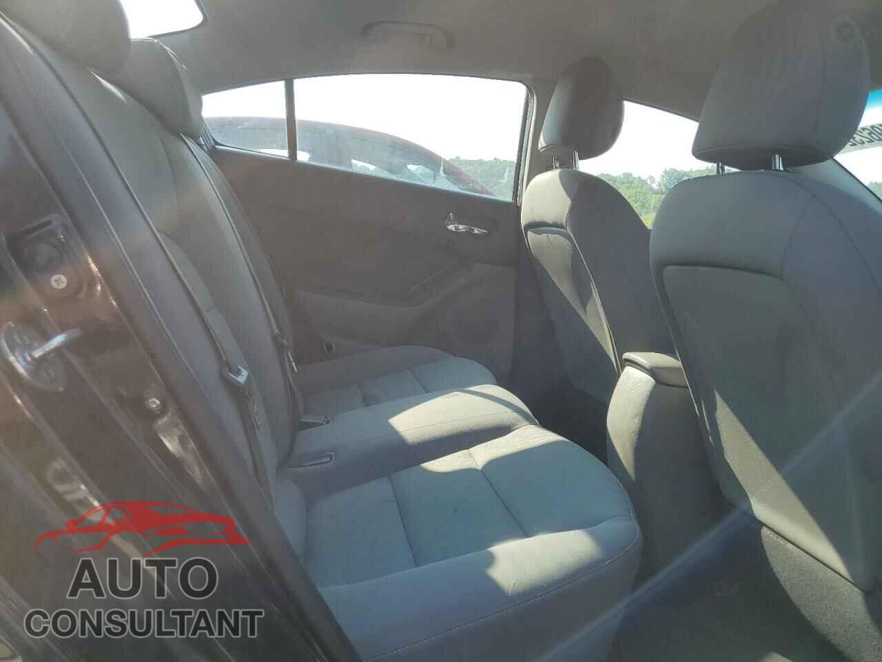 KIA FORTE 2015 - KNAFK4A67F5432480