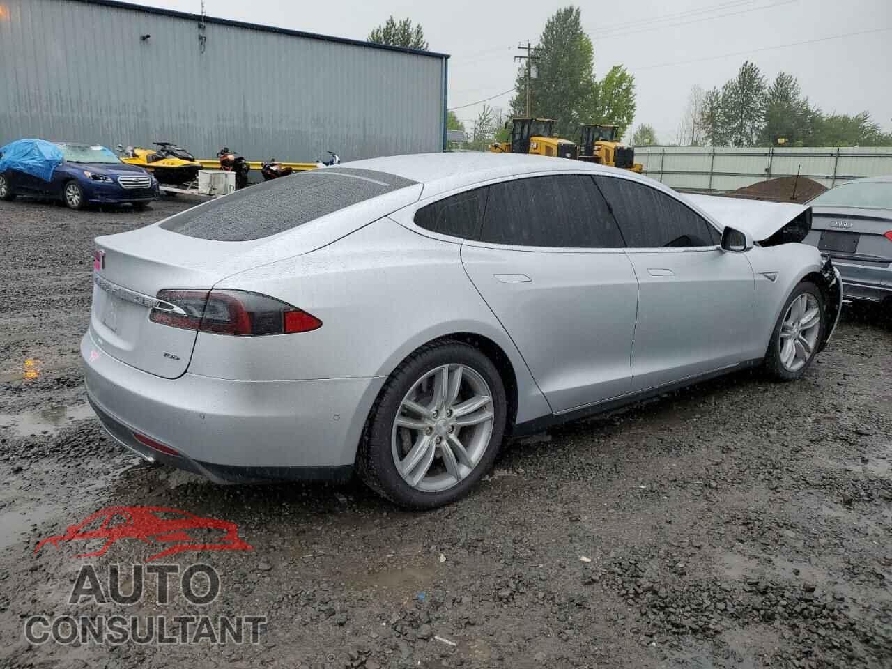 TESLA MODEL S 2016 - 5YJSA1E21GF124943