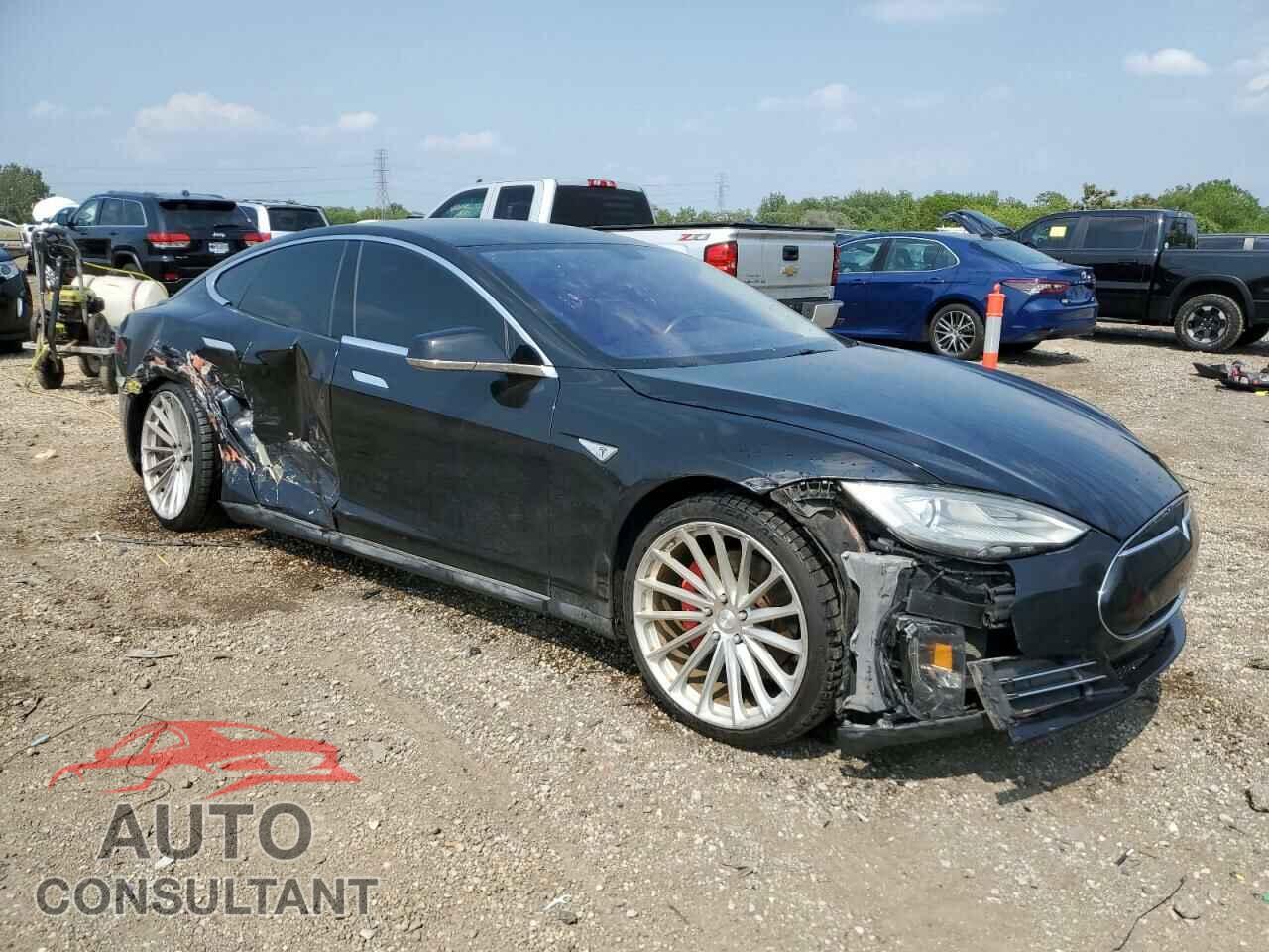 TESLA MODEL S 2014 - 5YJSA1H11EFP36611